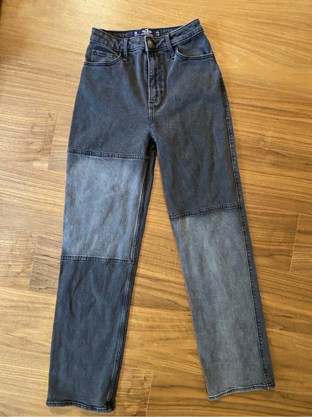 Hollister Ultra High Rise Dad Jeans • Color Block Denim • W24
